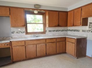 6166 N 37th St #A, Milwaukee, WI 53209