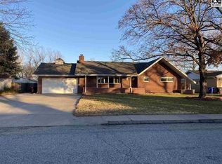 1372 N Maple St, McPherson, KS 67460