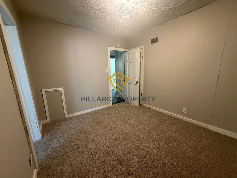 3270 Ralston Ave — Photo 8