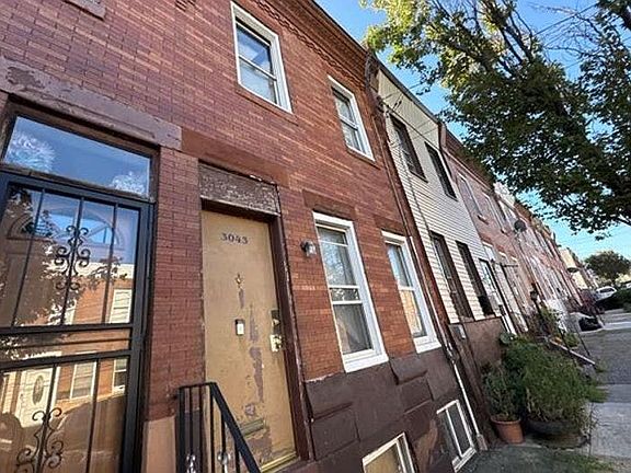 3rd image of 3043 N Franklin St