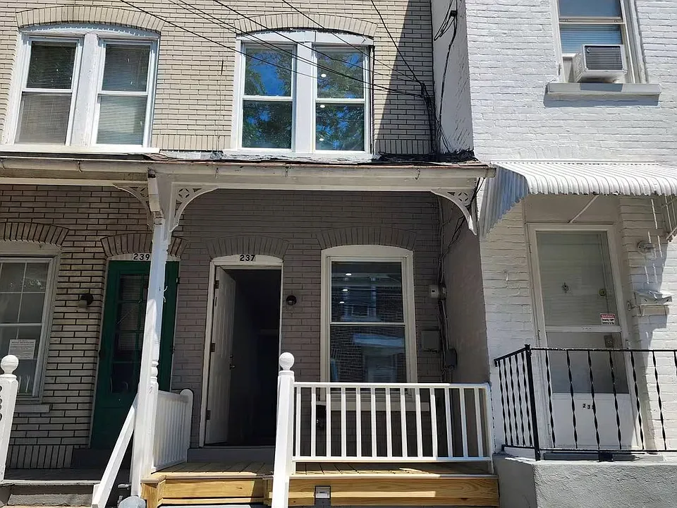 237 N Fountain St