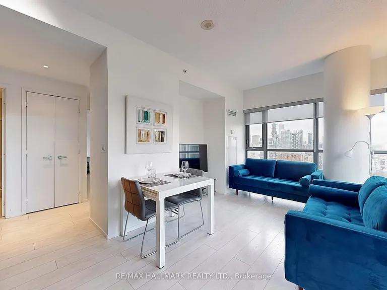 159 Dundas St E #2906 — Photo 3