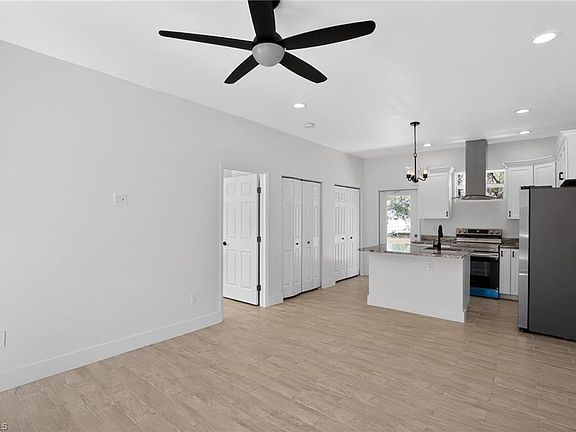 5th image of 2906 52nd ST W