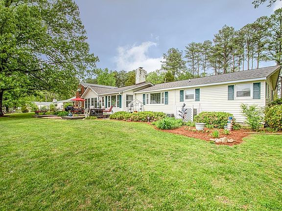 2nd image of 400 Waterview Dr