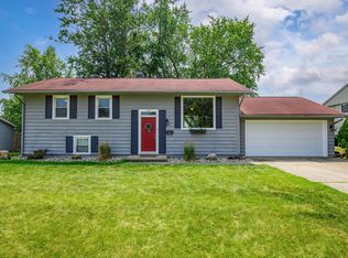 1524 Cinnamon Rd, Fort Wayne, IN 46825