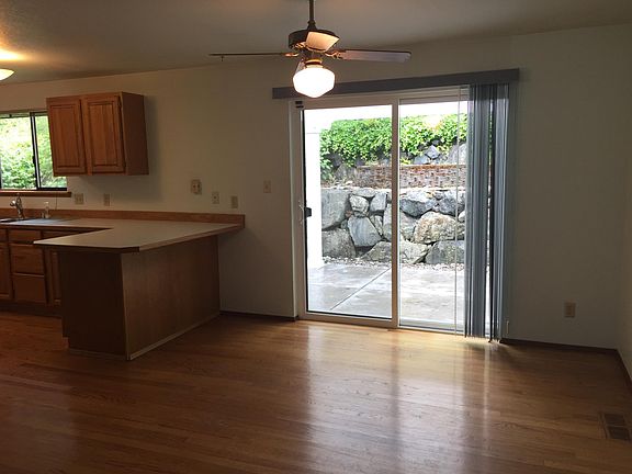 5th image of 6012 Nyanza Park Dr SW
