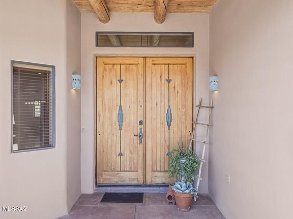 3rd image of 11075 N Camino De La Tierra