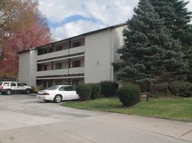 695 Frederick, 1 beds 1.0 baths (600 sqft)