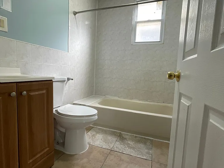 183 Wegman Pkwy #2 — Photo 6