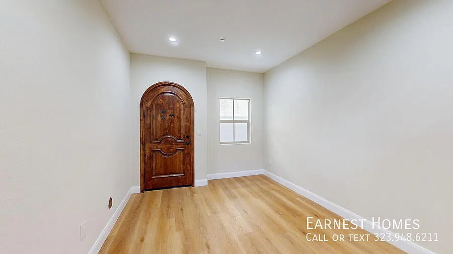 Bright & Spacious 2-Bedroom Home Near Main Street Alhambra! — Photo 3