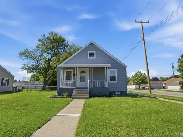 13181 Peach St, Southgate, MI 48195
