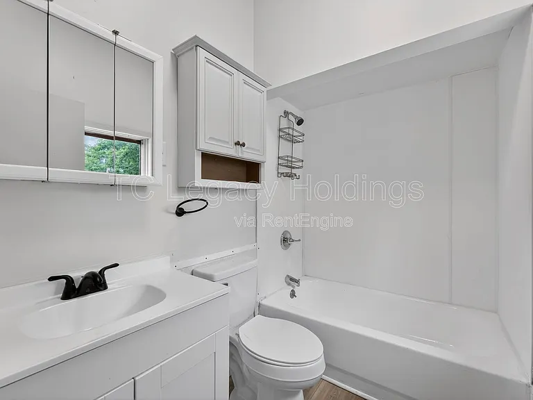 321 Clark St — Photo 23