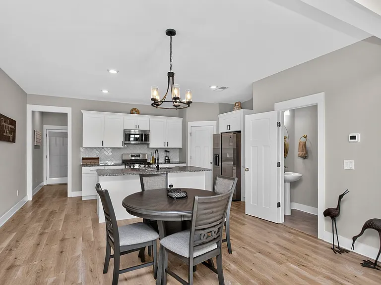 1525 White Tip Ln — Photo 11