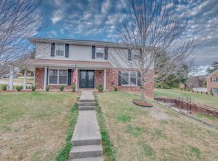 3038 Oak Valley Dr, Jefferson City, MO 65109