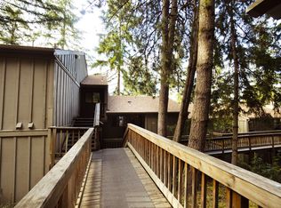 151 Treehill Loop, Eugene, OR 97405