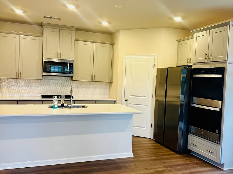 216 Orson Oaks Ln — Photo 4