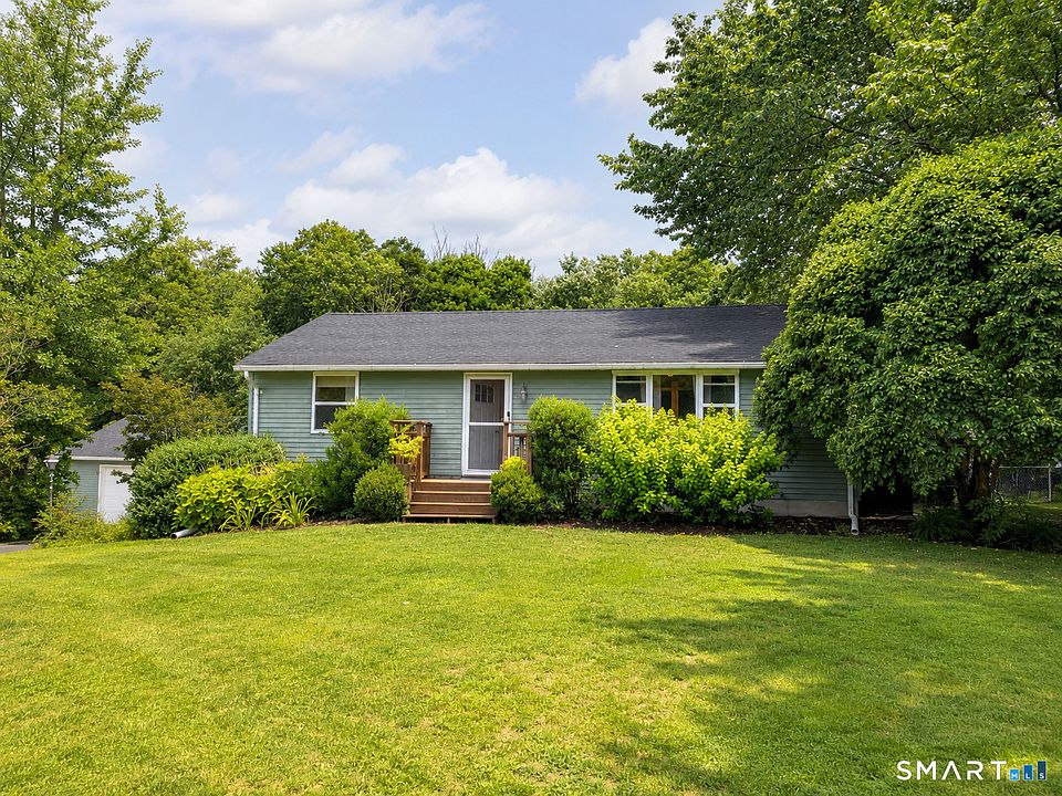 1st image of 7 Thomas Drive