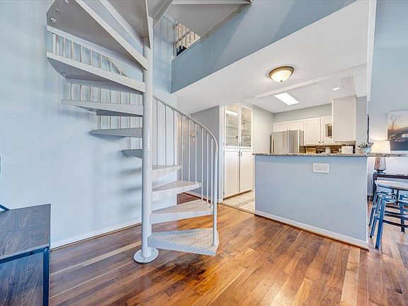 3rd image of 290 Sailors Cove Dr #409