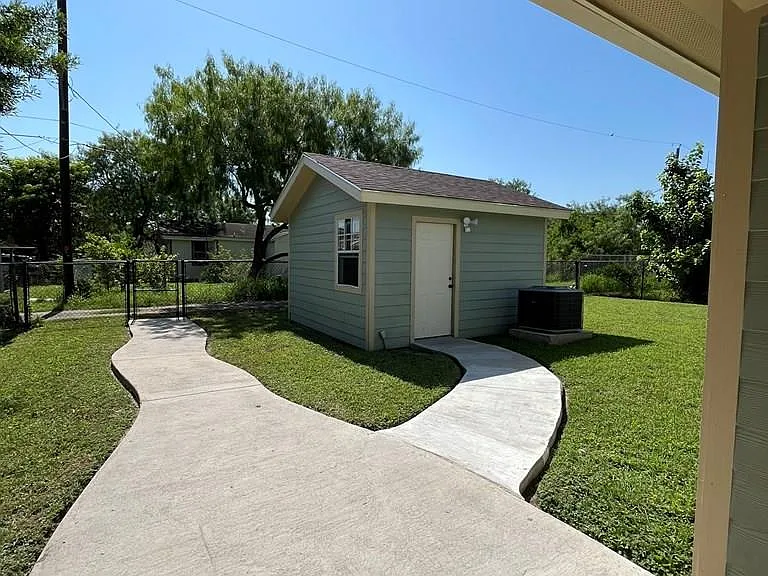1184 Milam Ave — Photo 17