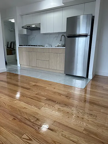 13161 Sanford Ave Photo 1