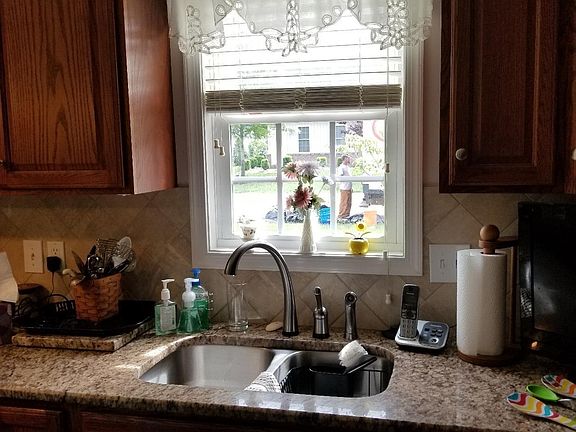 5th image of 1195 Sleepy Oak Ln