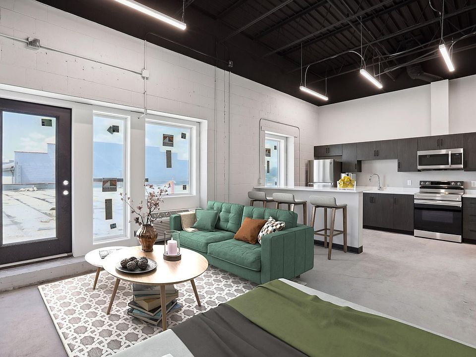 1st image of 801 9th St SE #2
