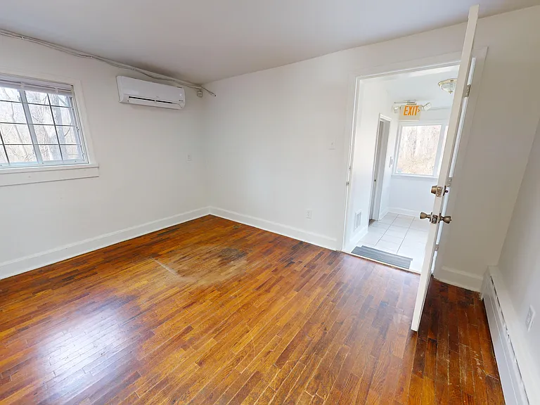 5223 John Marshall Hwy — Photo 19