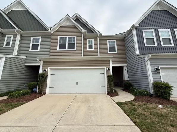 414 Shale Creek Dr, Durham, NC 27703
