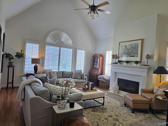 5th image of 312 Lakepoint Dr