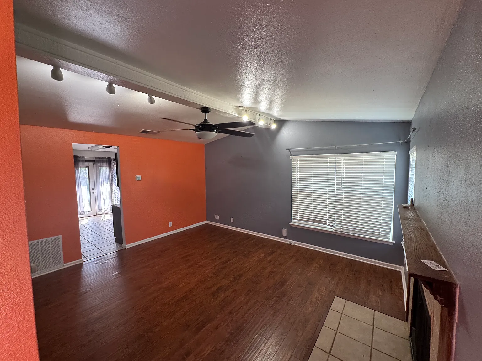 3 bed, 1147 sqft, $1,550 — Photo 3