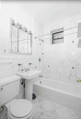Rented by CitySites Real Estate Group | media 6