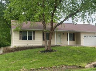 1216 Lookaway Dr, Saint Clair, MO 63077