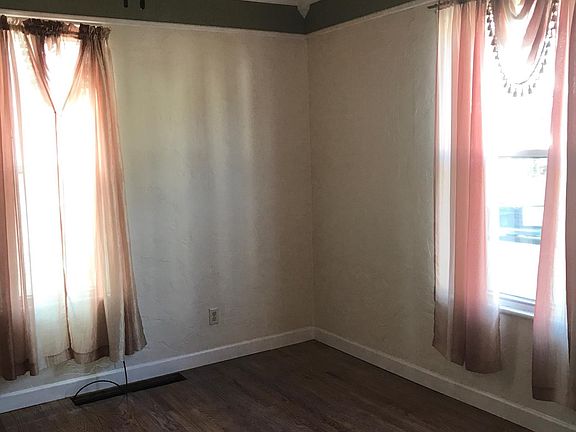 4th image of 238 Painter St