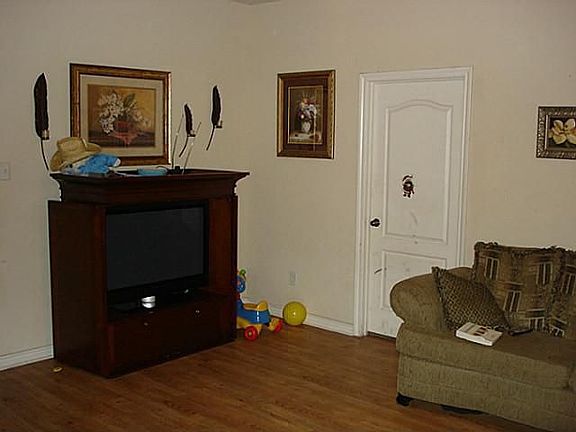 5th image of 3118 McKinley Ave