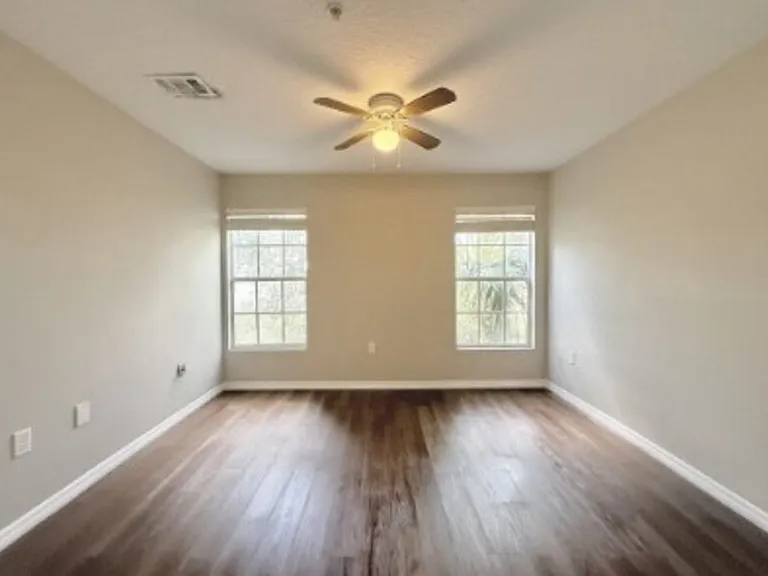 425 F St #3 — Photo 29