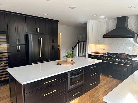 2nd image of 4846 Lindstrom Dr