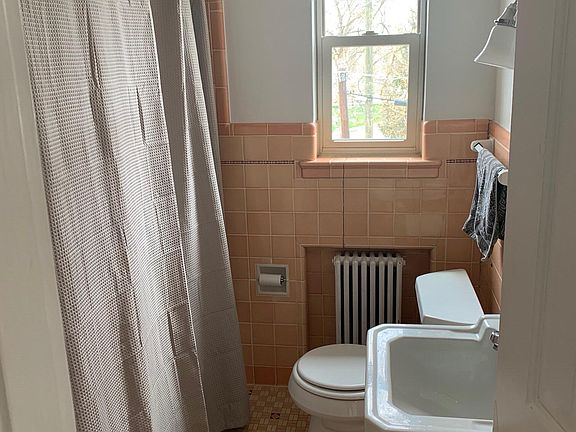 2nd image of 4403 Erie Ave APT 3