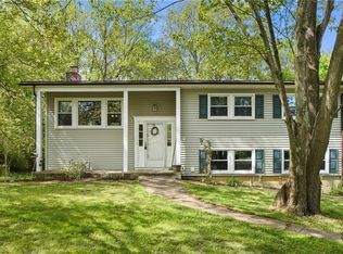 198 Somerston Rd, Yorktown Heights, NY 10598