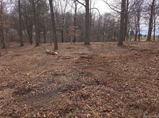 6323 Cohoctah Rd, Fenton, MI 48430