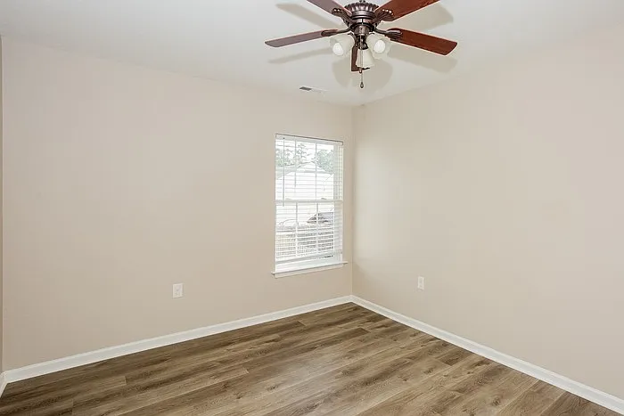 5027 Patricia Ann Ln — Photo 9