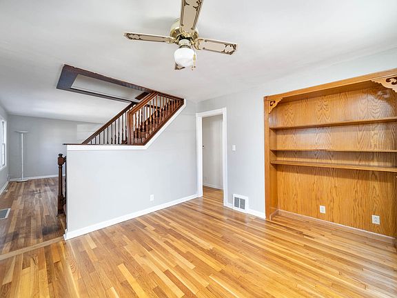 5th image of 766 Garden Ln