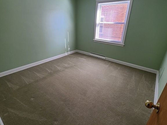 5th image of 2821 W Summerdale Ave #1E