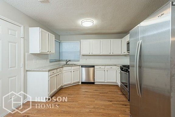 3rd image of 1710 Plumwood Dr