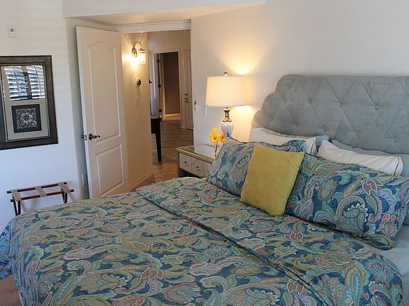 5th image of 4525 N 22nd St Unit 307