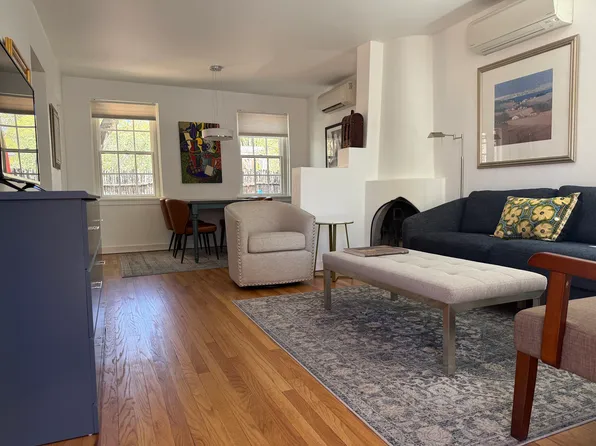 114 W Booth St, Santa Fe, NM 87505