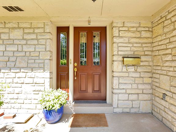 4th image of 3783 Chevington Rd