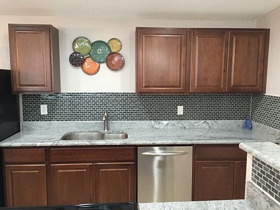 5th image of 1585 S Haven Dr