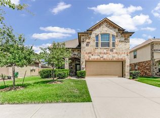 6614 Hunters Creek Ln, Baytown, TX 77521