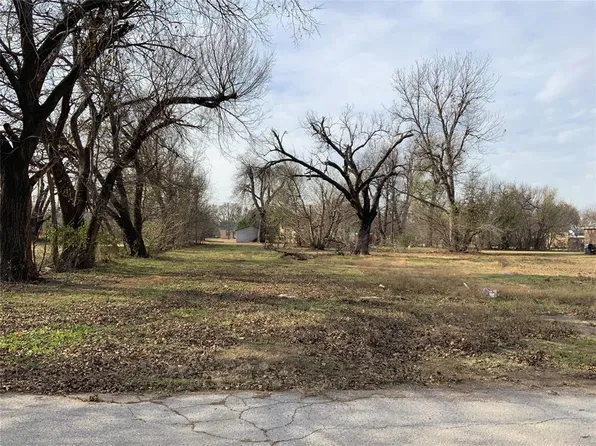 617 N 8th St Lot 19, Chickasha, OK 73018