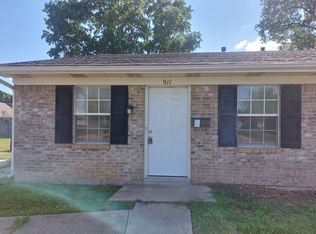911 Colonial Park Dr, Jeffersonville, IN 47130
